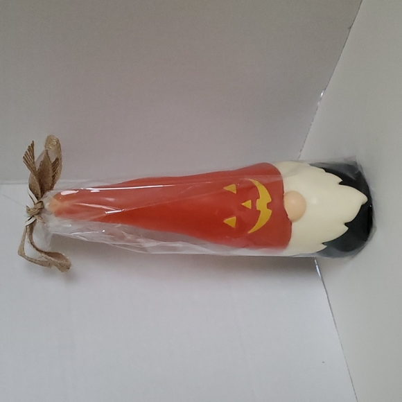 Gnome Halloween Candle - Picture 4 of 5